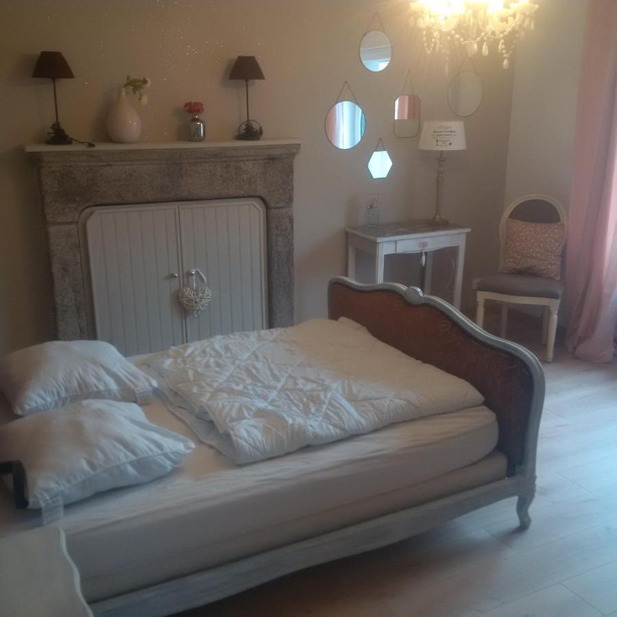 Le Gite De Sandrine Réville Exterior foto